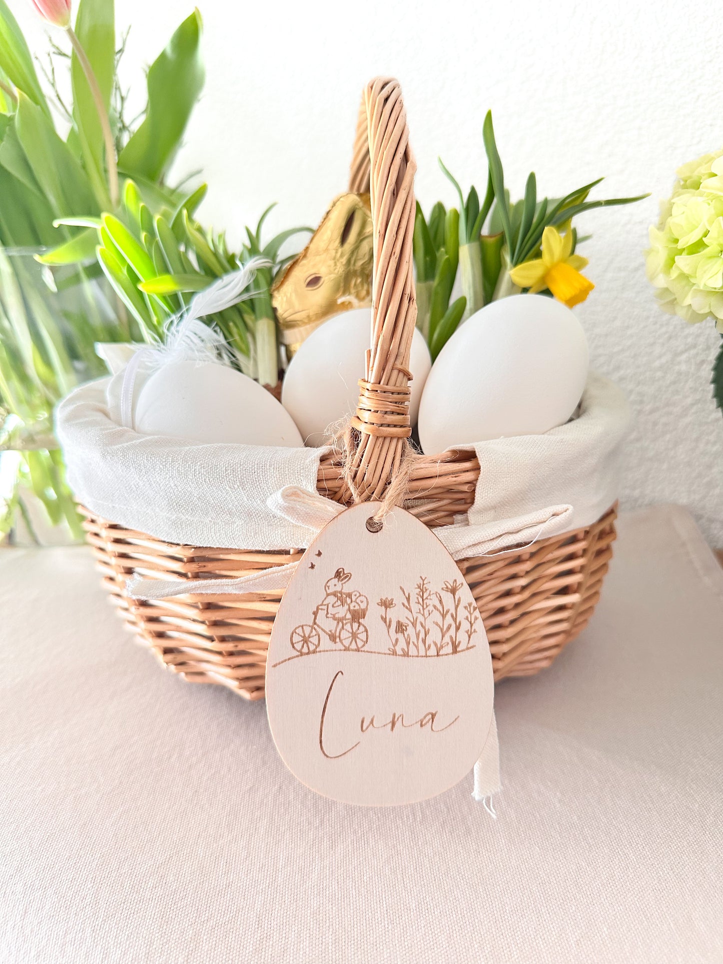 Osterkorb mit Anhänger und Name