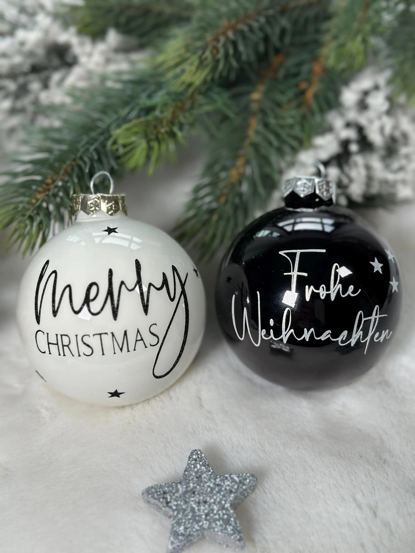 Weihnachtskugel „Frohe Weihnachten & Merry Christmas“