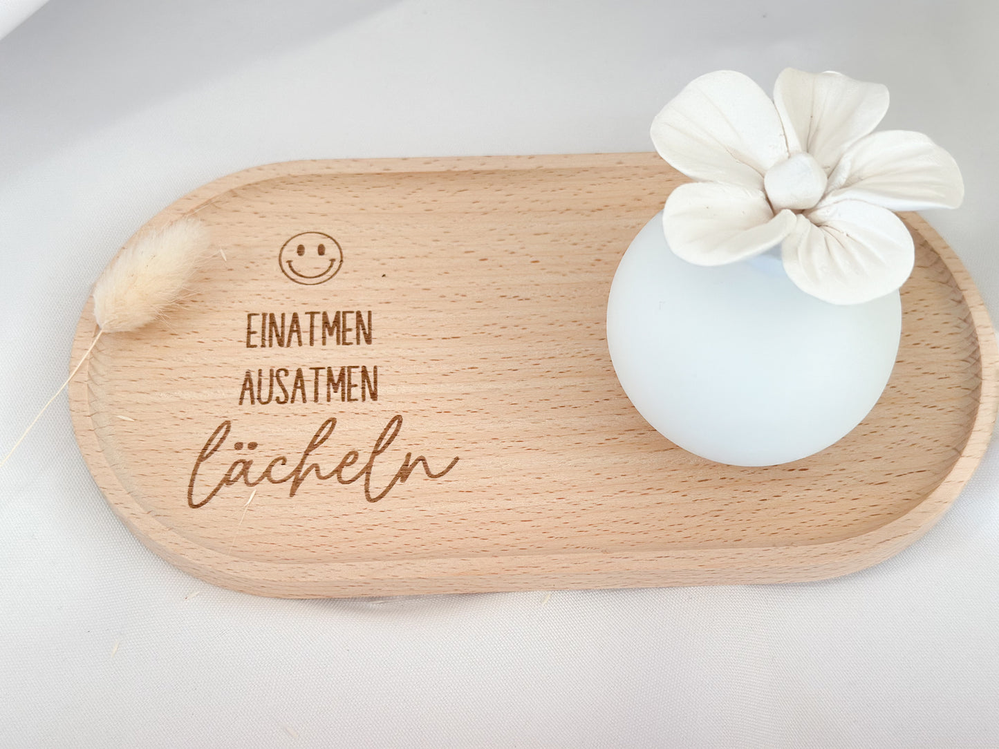 Tablett- Einatmen Ausatmen Lächeln