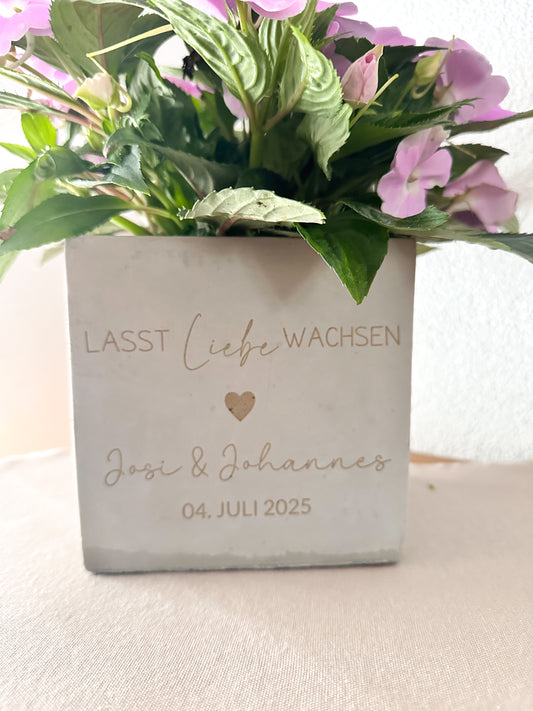 Blumentopf-Lasst Liebe wachsen
