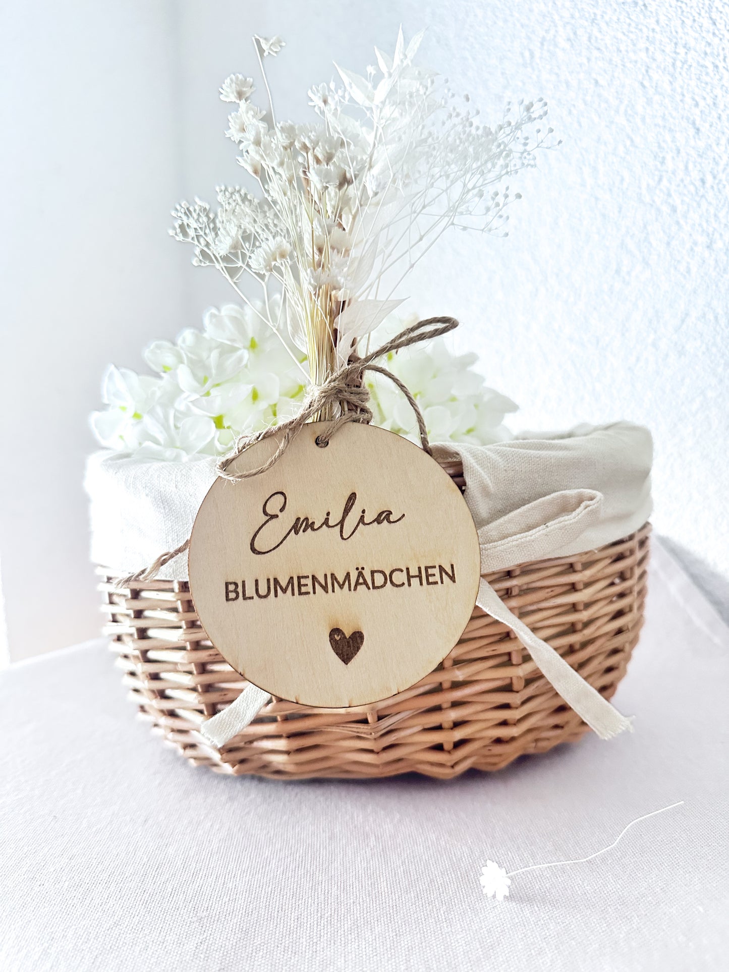 Blumenmädchen Körbchen mit Namensanhänger