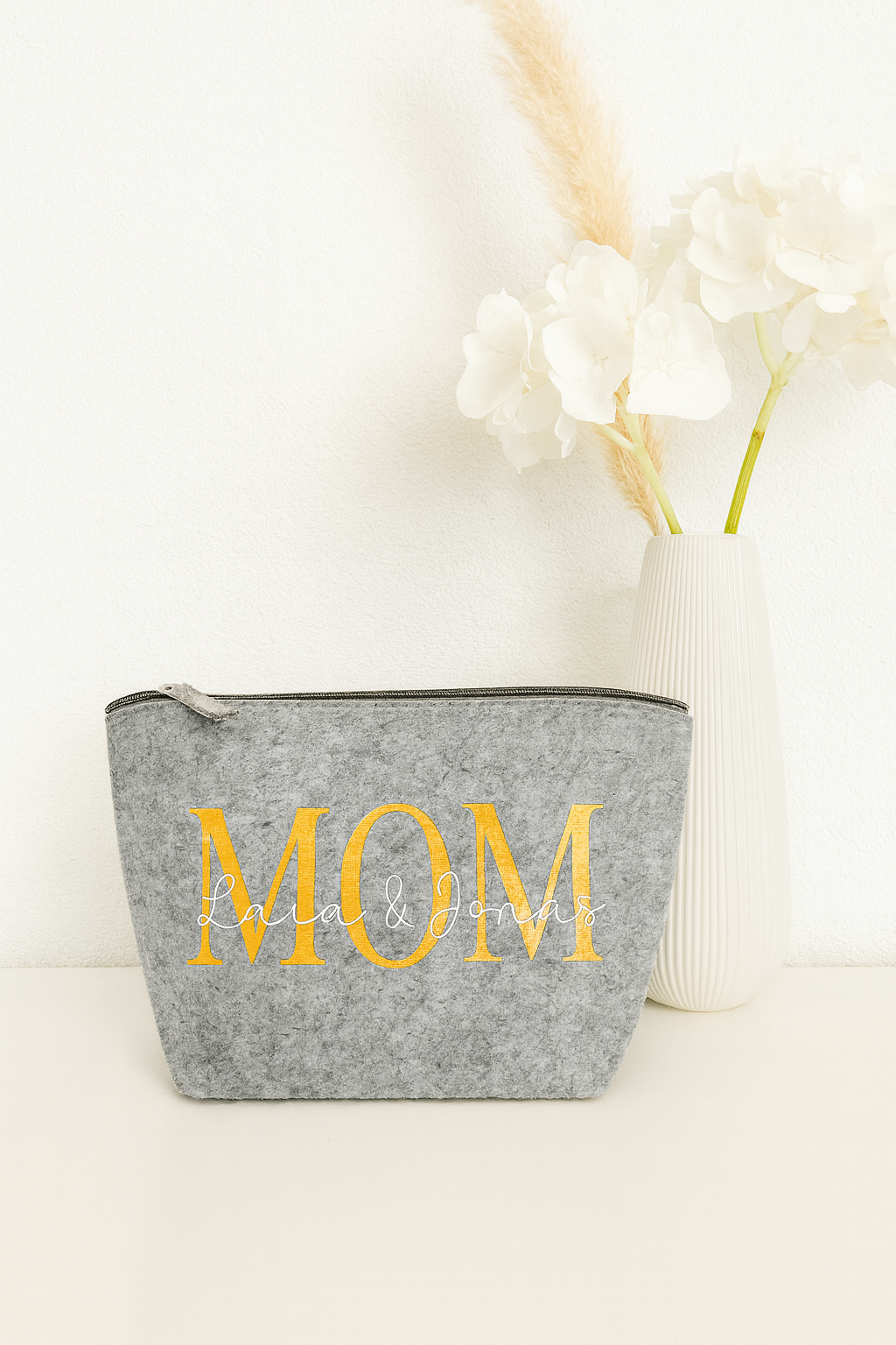 Kosmetiktasche aus Filz „MOM“