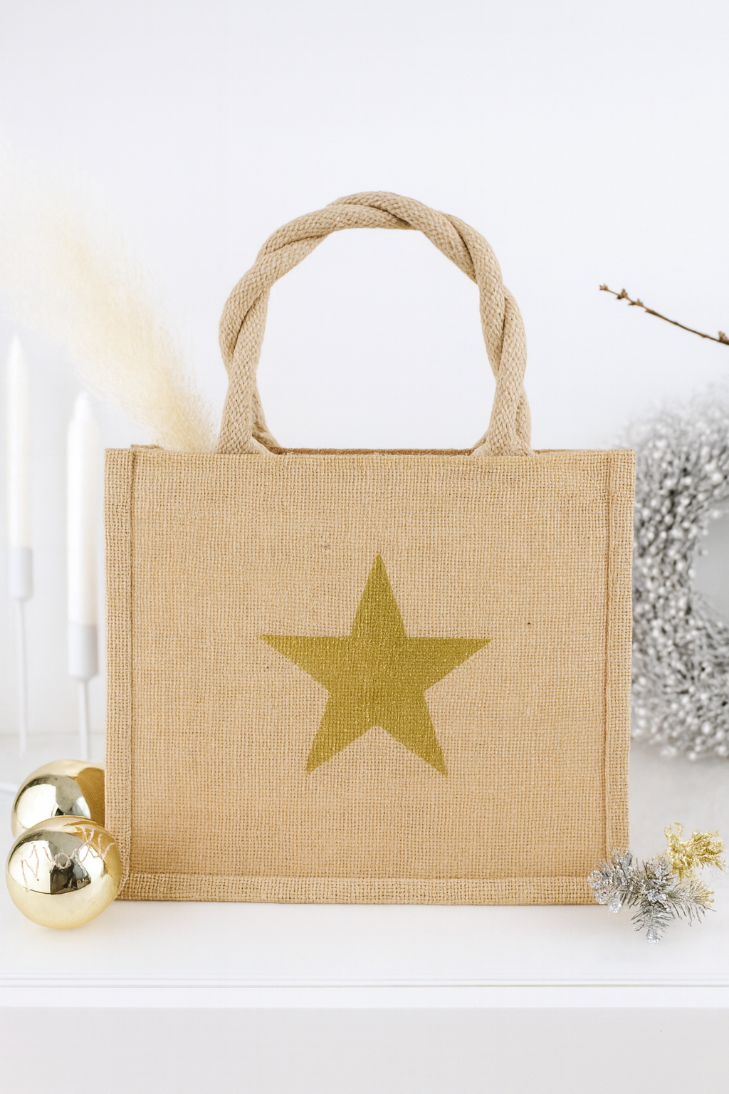 Jutetasche mit Stern