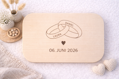 Personalisiertes Holz Schneidebrett als Ehe Geschenk zur Silberhochzeit oder Persilienhochzeit mit Namen und Hochzeitsdatum
