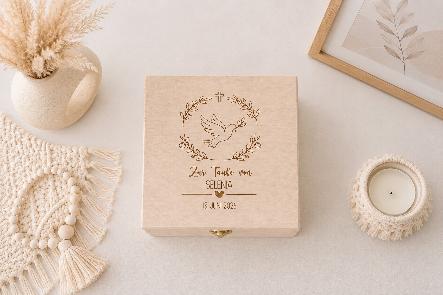 Erinnerungskiste Holz Taufe mit individueller Gravur für die schönsten Erinnerungen. Perfektes Geschenk für Patenkind, Eltern oder Großeltern im natürlichen Boho-Design.