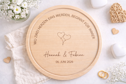 Personalisiertes Hochzeitsbrett aus hochwertigem Buchenholz mit feiner Lasergravur und Datum – stilvolle Erinnerung an den Hochzeitstag für Paare.