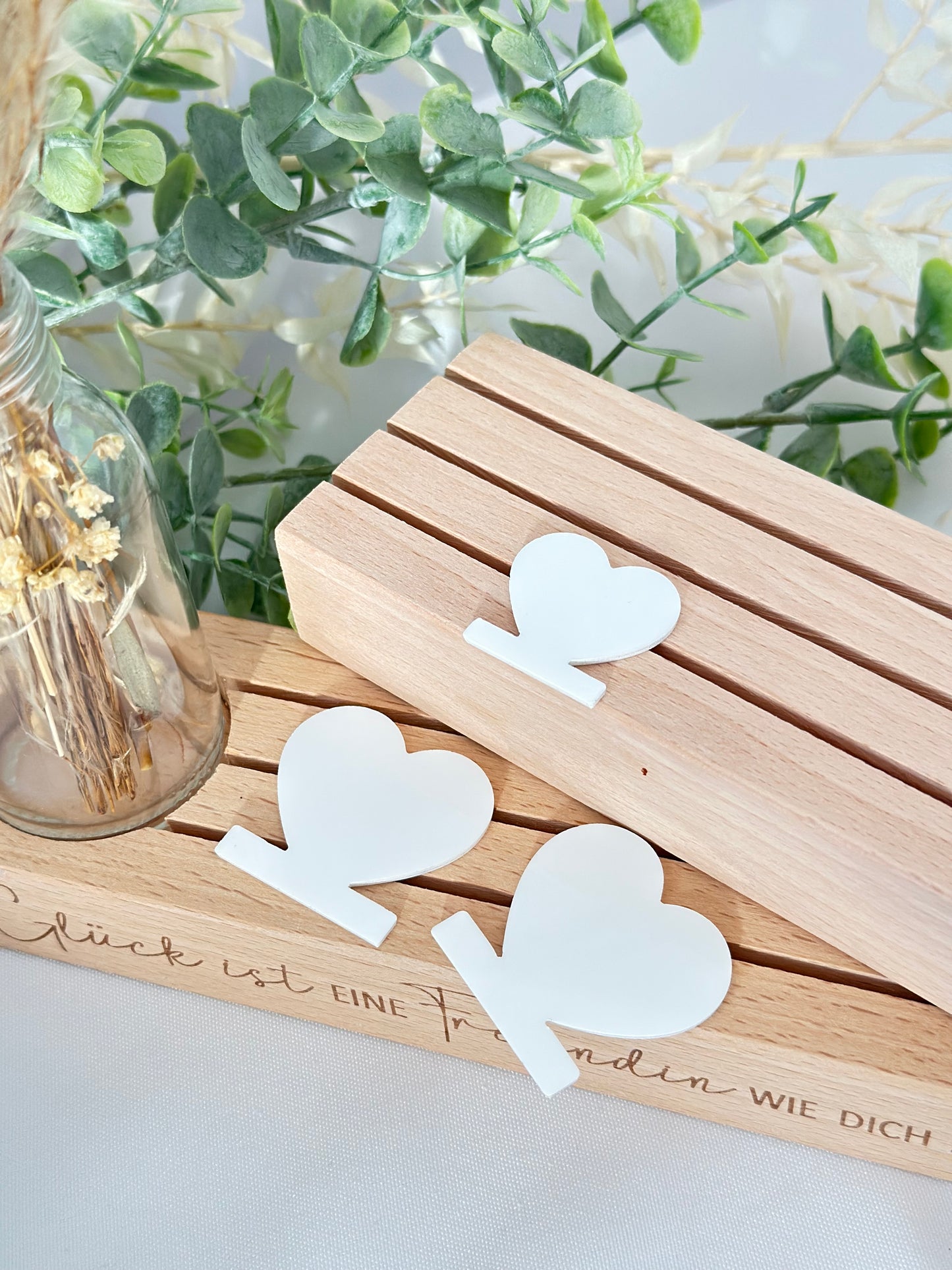 3D Herz-Stecker aus Acryl weiß