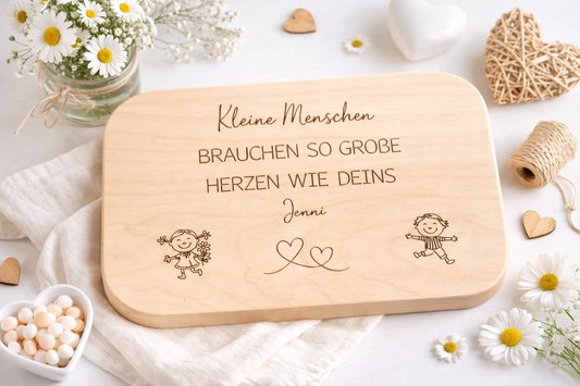 Frühstücksbrett aus Holz mit individueller Gravur als Abschiedsgeschenk Lehrer oder Erzieherin