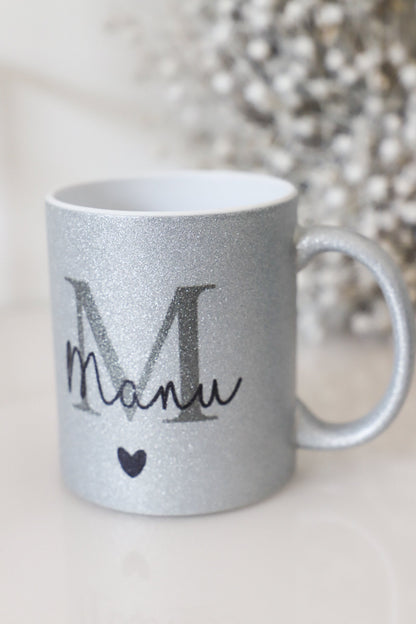 Personalisierte Glitzertasse mit Namen und Inital