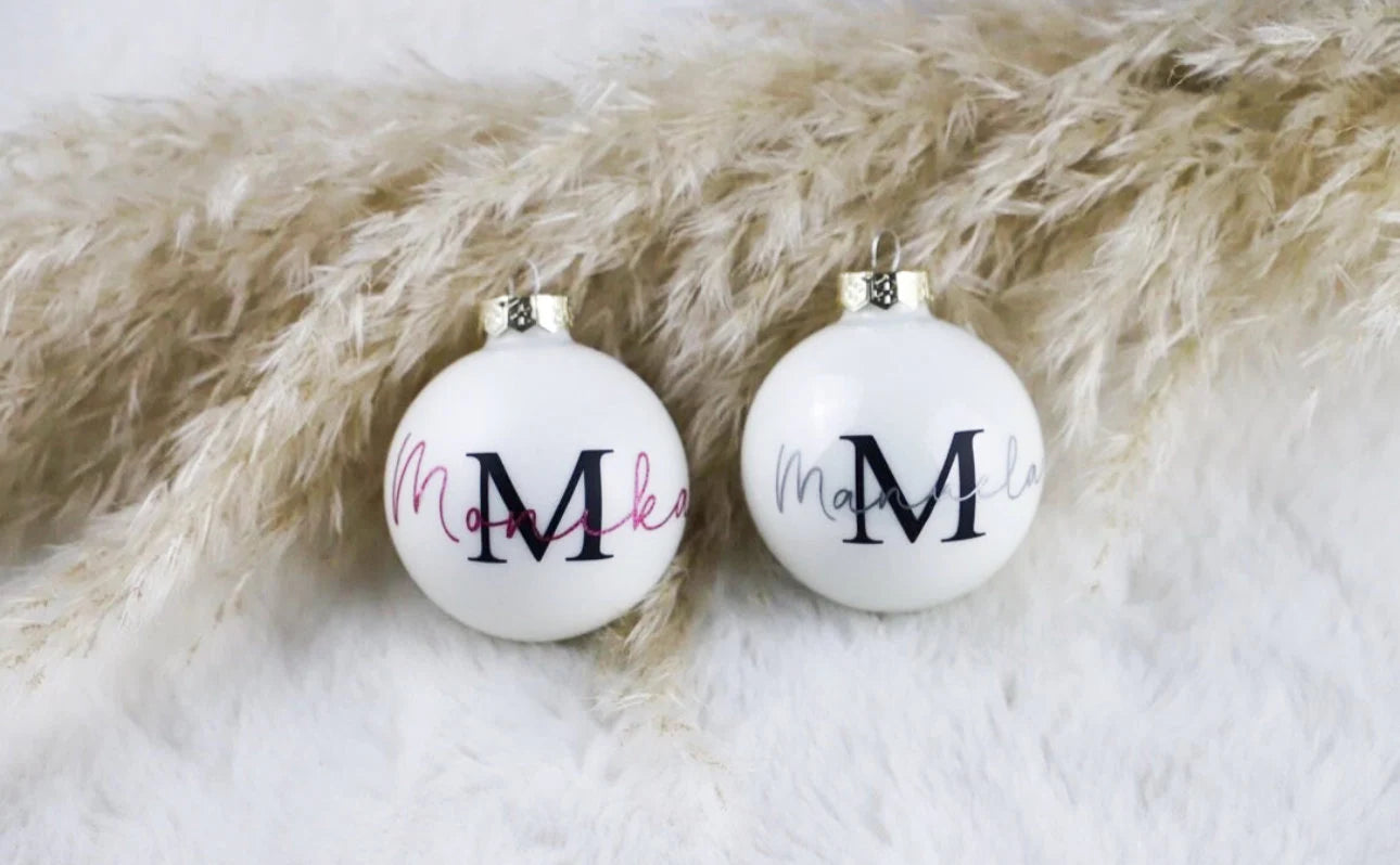 Weihnachtskugel mit Initial und Name(personalisiert)
