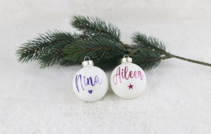 Weihnachtskugel  aus Glas mit Name