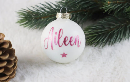 Weihnachtskugel  aus Glas mit Name
